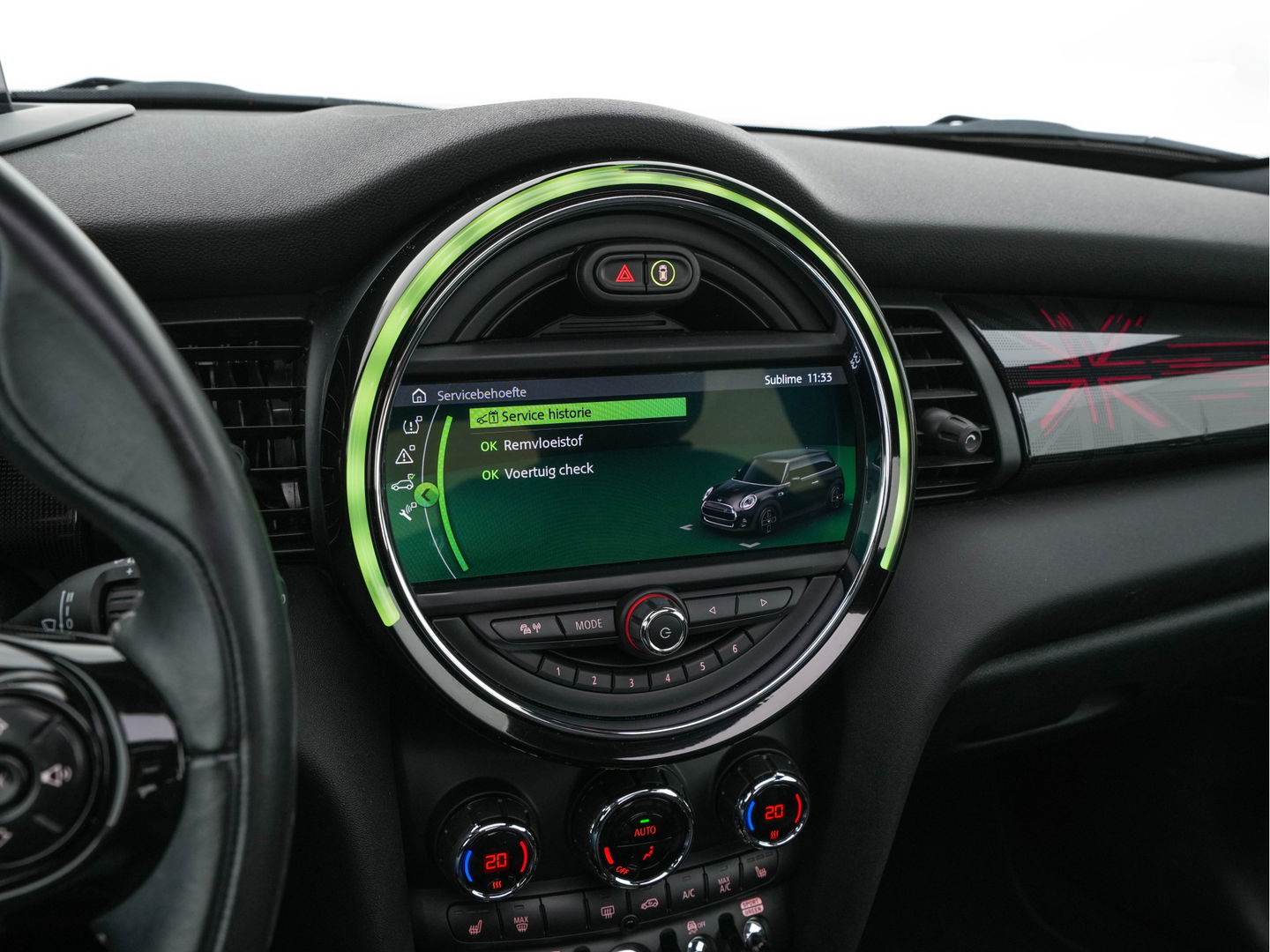 MINI Mini Electric Yours 33 kWh [ 3-Fase ] {SOH-100%} (INCL-BTW) Aut. *PANO | LUXURY-LEATHER | HARMAN/KARDON-AUDIO | MATRIX-LED | KEYLESS | CAMERA | NAVI-FULLMAP | DIGI-COCKPIT | DAB | HEAD-UP | HEATED-SPORTSEATS | AMBIENT-LIGHT | CCS-FASTLOADER