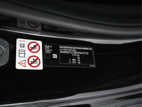 MINI Mini Electric Yours 33 kWh [ 3-Fase ] {SOH-100%} (INCL-BTW) Aut. *PANO | LUXURY-LEATHER | HARMAN/KARDON-AUDIO | MATRIX-LED | KEYLESS | CAMERA | NAVI-FULLMAP | DIGI-COCKPIT | DAB | HEAD-UP | HEATED-SPORTSEATS | AMBIENT-LIGHT | CCS-FASTLOADER