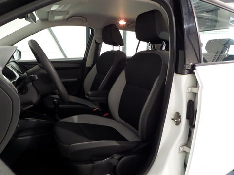 Škoda Fabia 1.2 TSI Style Trekhaak Bluetooth Parkeersensoren Airco Cruise-control DAB+, van 2e eigenaar in zeer nette staat !