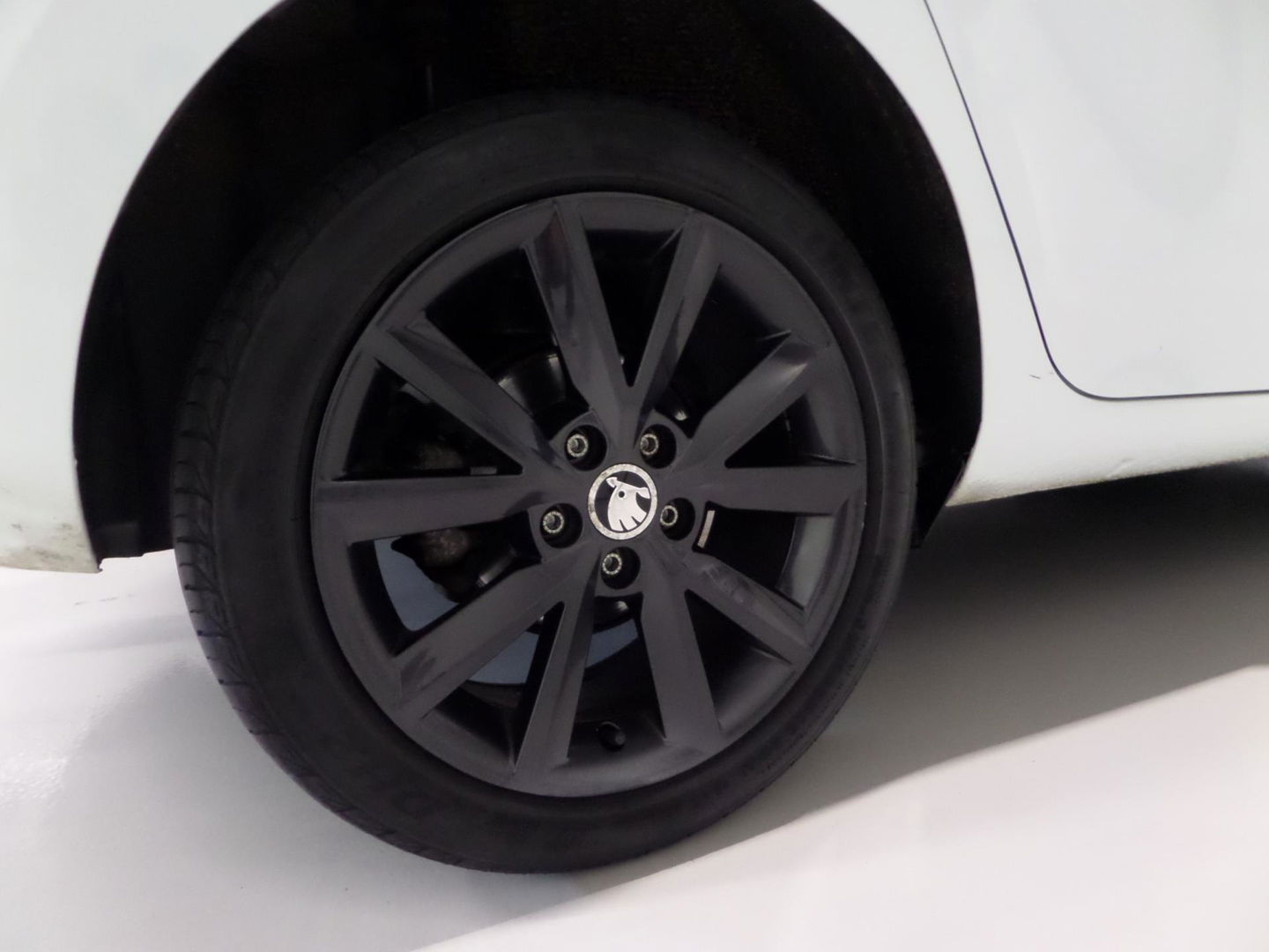 Škoda Fabia 1.2 TSI Style Trekhaak Bluetooth Parkeersensoren Airco Cruise-control DAB+, van 2e eigenaar in zeer nette staat !