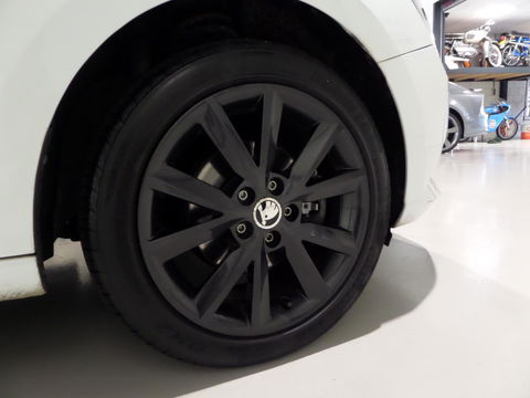 Škoda Fabia 1.2 TSI Style Trekhaak Bluetooth Parkeersensoren Airco Cruise-control DAB+, van 2e eigenaar in zeer nette staat !