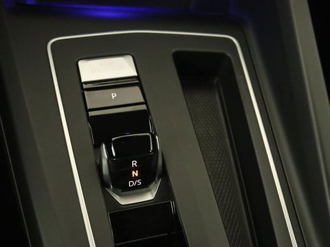 Volkswagen Golf 1.5 eTSI Style | Carplay | Navigatie | Adaptive cruise | Massage | Sfeerverlichting | Parkeerhulp | Memory | Virtual Cockpit
