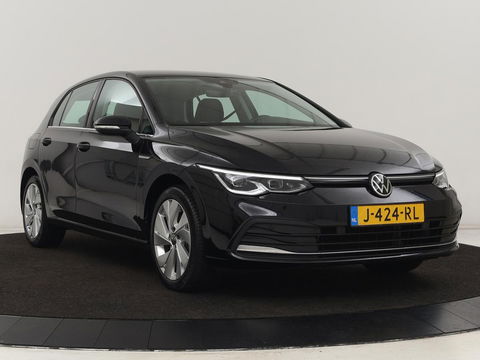 Volkswagen Golf 1.5 eTSI Style | Carplay | Navigatie | Adaptive cruise | Massage | Sfeerverlichting | Parkeerhulp | Memory | Virtual Cockpit