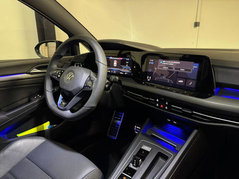 Volkswagen Golf 2.0 TSI R 4Motion PANO KEYLESS HUD
