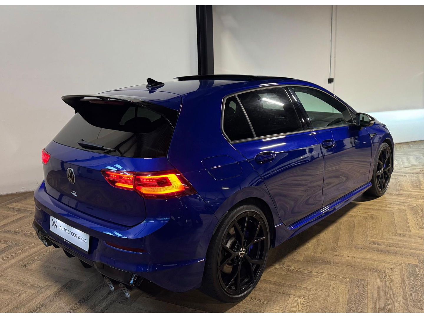 Volkswagen Golf 2.0 TSI R 4Motion PANO KEYLESS HUD