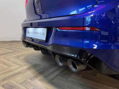 Volkswagen Golf 2.0 TSI R 4Motion PANO KEYLESS HUD