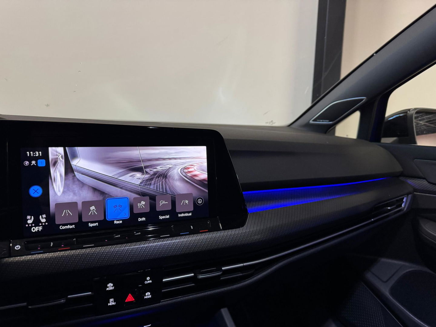 Volkswagen Golf 2.0 TSI R 4Motion PANO KEYLESS HUD