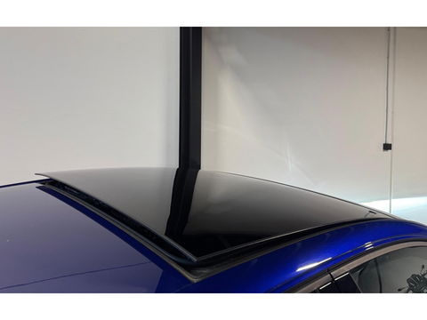 Volkswagen Golf 2.0 TSI R 4Motion PANO KEYLESS HUD