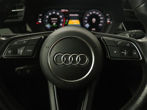Audi A3 40 TFSI e Edition | Navigatie | Virtual Cockpit | Carplay | Climate control | Getint glas | Cruise control | Full LED | PHEV | Plug In