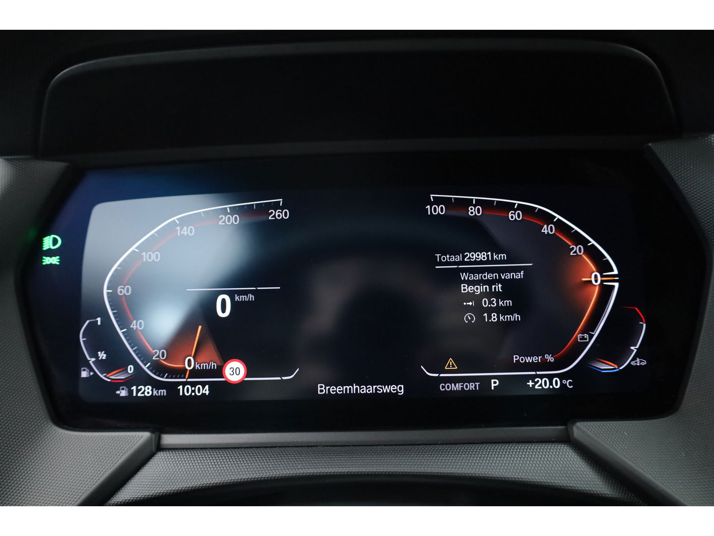 BMW 1-serie 118i M-sport | Apple CarPlay | Camera | Navi | Stoelverw. | Adapt. Cruise | 18" | Elek. Achterklep