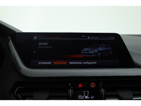 BMW 1-serie 118i M-sport | Apple CarPlay | Camera | Navi | Stoelverw. | Adapt. Cruise | 18" | Elek. Achterklep