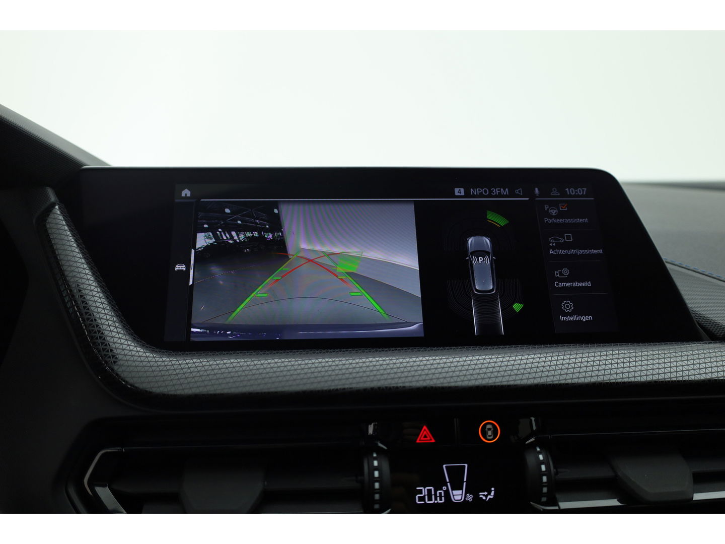 BMW 1-serie 118i M-sport | Apple CarPlay | Camera | Navi | Stoelverw. | Adapt. Cruise | 18" | Elek. Achterklep