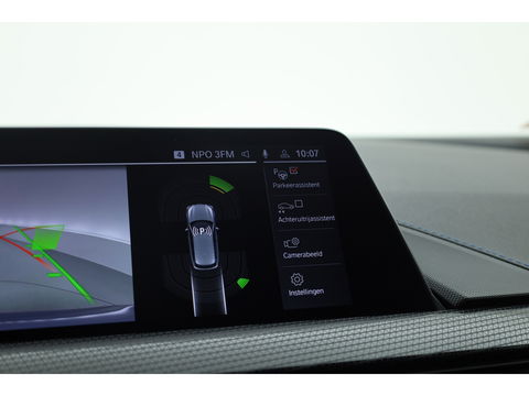 BMW 1-serie 118i M-sport | Apple CarPlay | Camera | Navi | Stoelverw. | Adapt. Cruise | 18" | Elek. Achterklep