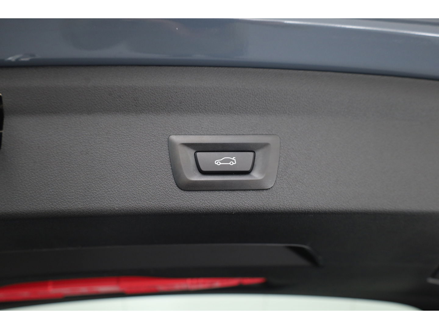 BMW 1-serie 118i M-sport | Apple CarPlay | Camera | Navi | Stoelverw. | Adapt. Cruise | 18" | Elek. Achterklep