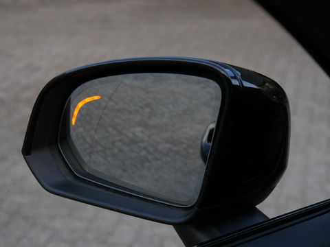 Volvo XC40 RECHARGE P8 AWD R-DESIGN/ PANORAMADAK/ LEER/ 360°CAMERA/ BLIS/