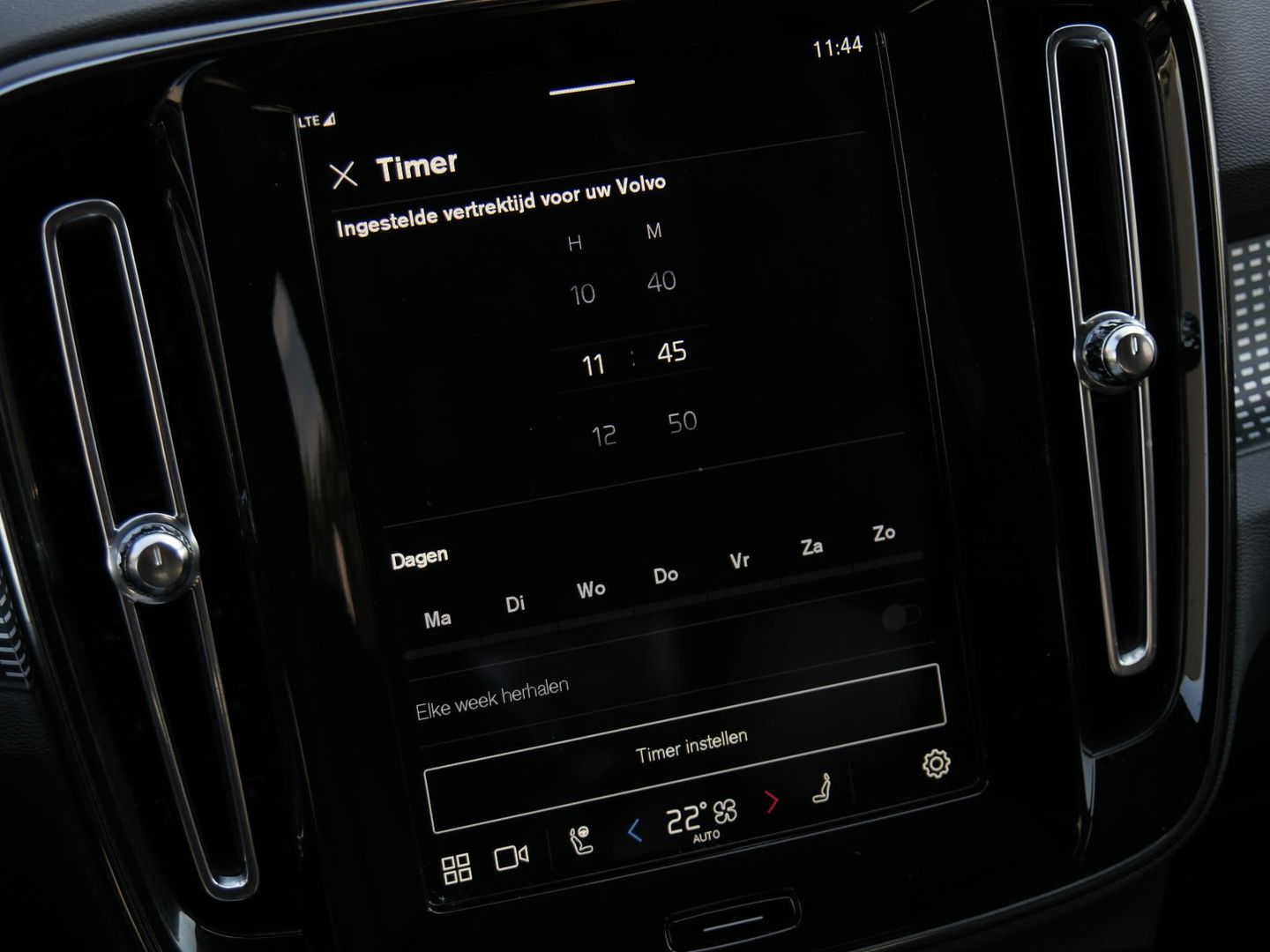 Volvo XC40 RECHARGE P8 AWD R-DESIGN/ PANORAMADAK/ LEER/ 360°CAMERA/ BLIS/
