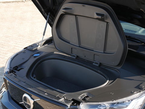 Volvo XC40 RECHARGE P8 AWD R-DESIGN/ PANORAMADAK/ LEER/ 360°CAMERA/ BLIS/