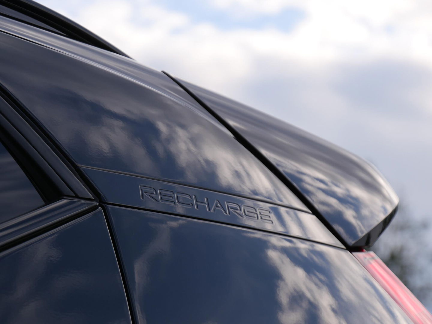 Volvo XC40 RECHARGE P8 AWD R-DESIGN/ PANORAMADAK/ LEER/ 360°CAMERA/ BLIS/