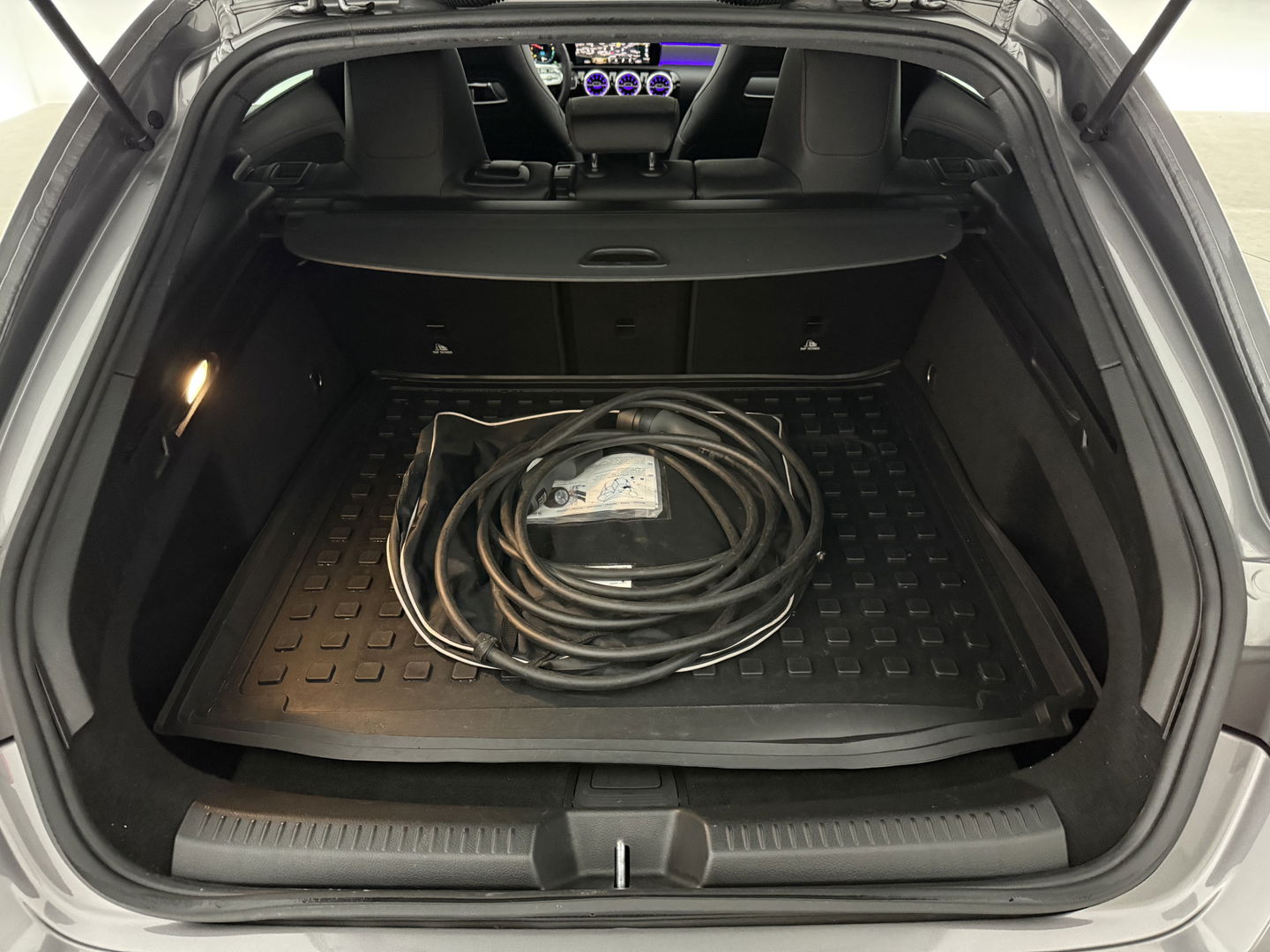 Mercedes-Benz CLA-Klasse 250 e AMG 235PK Limited | Pano | Sfeerverl. | Virtual | Camera | Multibeam | Navigatie | NAP