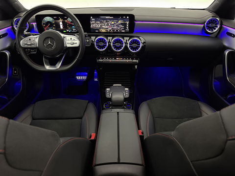 Mercedes-Benz CLA-Klasse 250 e AMG 235PK Limited | Pano | Sfeerverl. | Virtual | Camera | Multibeam | Navigatie | NAP