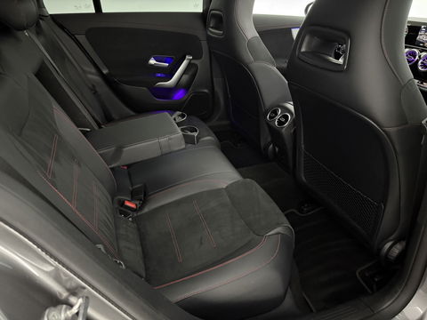 Mercedes-Benz CLA-Klasse 250 e AMG 235PK Limited | Pano | Sfeerverl. | Virtual | Camera | Multibeam | Navigatie | NAP