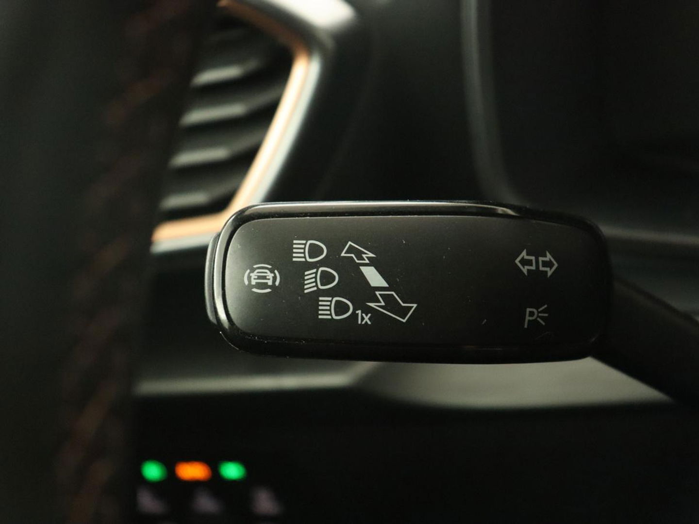 CUPRA Leon 1.4 eHybrid | 245pk | Stuurverwarming | Camera | Adaptive cruise | Navigatie | Sportstoelen | Keyless | Full LED | PHEV | Plug In