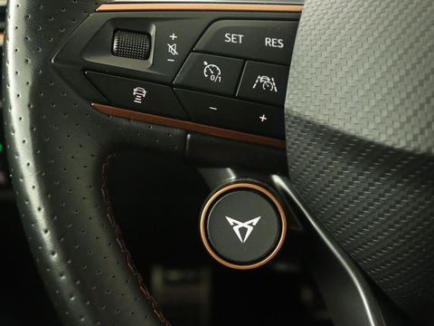 CUPRA Leon 1.4 eHybrid | 245pk | Stuurverwarming | Camera | Adaptive cruise | Navigatie | Sportstoelen | Keyless | Full LED | PHEV | Plug In
