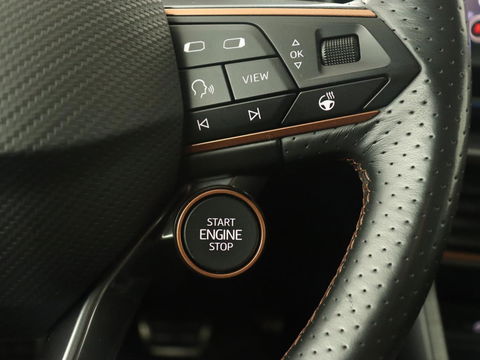 CUPRA Leon 1.4 eHybrid | 245pk | Stuurverwarming | Camera | Adaptive cruise | Navigatie | Sportstoelen | Keyless | Full LED | PHEV | Plug In
