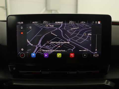 CUPRA Leon 1.4 eHybrid | 245pk | Stuurverwarming | Camera | Adaptive cruise | Navigatie | Sportstoelen | Keyless | Full LED | PHEV | Plug In
