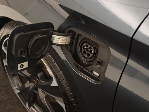 CUPRA Leon 1.4 eHybrid | 245pk | Stuurverwarming | Camera | Adaptive cruise | Navigatie | Sportstoelen | Keyless | Full LED | PHEV | Plug In