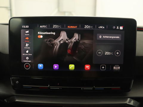 CUPRA Leon 1.4 eHybrid | 245pk | Stuurverwarming | Camera | Adaptive cruise | Navigatie | Sportstoelen | Keyless | Full LED | PHEV | Plug In