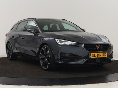 CUPRA Leon 1.4 eHybrid | 245pk | Stuurverwarming | Camera | Adaptive cruise | Navigatie | Sportstoelen | Keyless | Full LED | PHEV | Plug In
