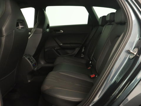 CUPRA Leon 1.4 eHybrid | 245pk | Stuurverwarming | Camera | Adaptive cruise | Navigatie | Sportstoelen | Keyless | Full LED | PHEV | Plug In