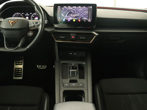 CUPRA Leon 1.4 eHybrid | 245pk | Stuurverwarming | Camera | Adaptive cruise | Navigatie | Sportstoelen | Keyless | Full LED | PHEV | Plug In