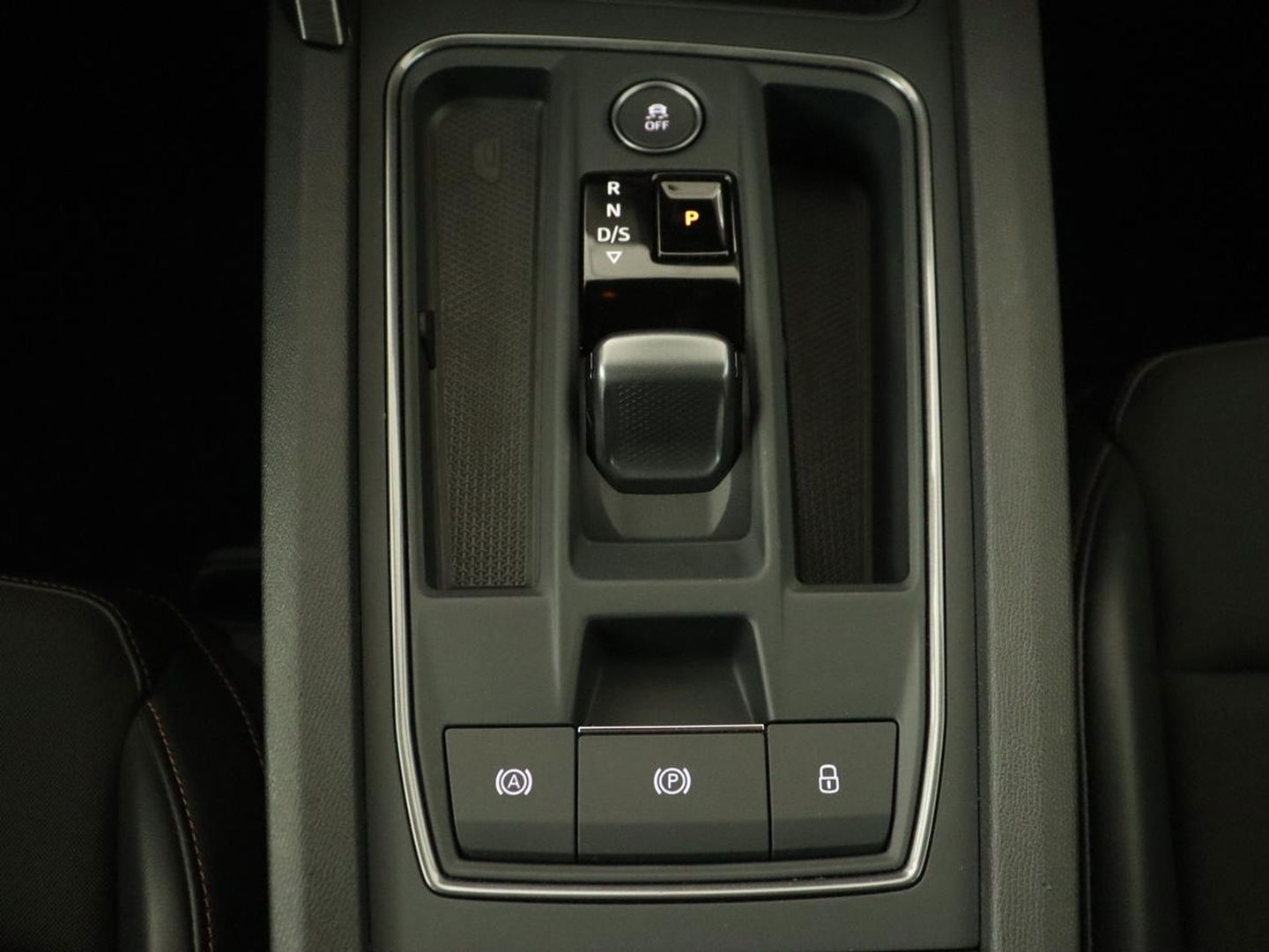 CUPRA Leon 1.4 eHybrid | 245pk | Stuurverwarming | Camera | Adaptive cruise | Navigatie | Sportstoelen | Keyless | Full LED | PHEV | Plug In