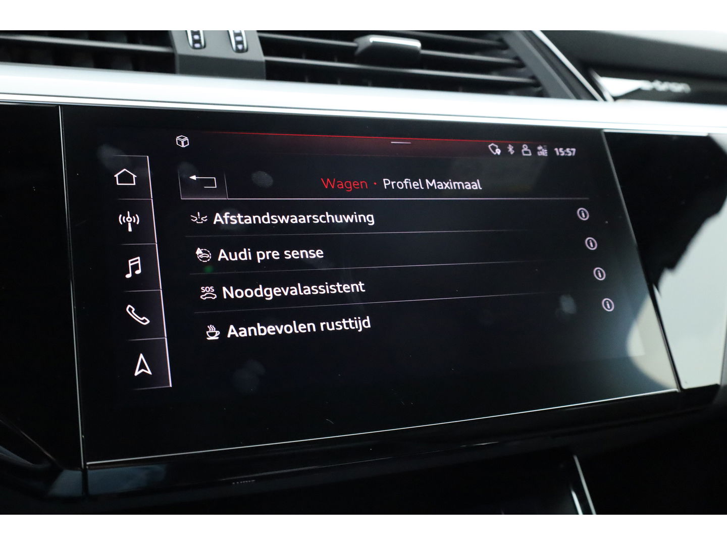 Audi e-tron e-tron 55 quattro advanced 95 kWh | Luchtvering | Adapt. Cruise | Voorstoelen Elek. | Camera