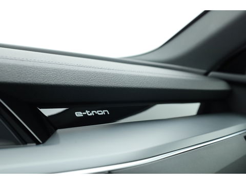 Audi e-tron e-tron 55 quattro advanced 95 kWh | Luchtvering | Adapt. Cruise | Voorstoelen Elek. | Camera