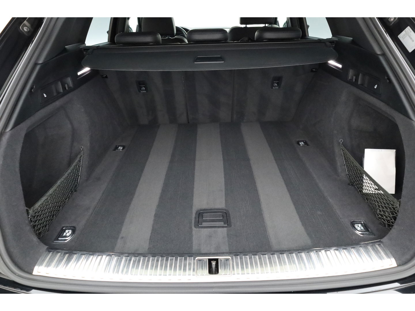 Audi e-tron e-tron 55 quattro advanced 95 kWh | Luchtvering | Adapt. Cruise | Voorstoelen Elek. | Camera