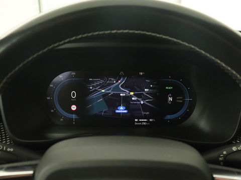 Volvo XC40 Recharge P8 AWD R-Design | Trekhaak | Camera | Carplay | Navigatie | Full LED | Leder/Alcantara | Adaptive cruise | Keyless