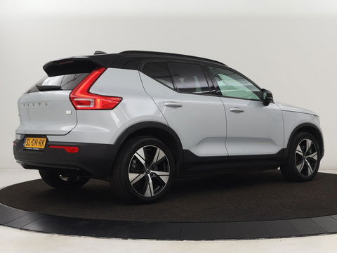 Volvo XC40 Recharge P8 AWD R-Design | Trekhaak | Camera | Carplay | Navigatie | Full LED | Leder/Alcantara | Adaptive cruise | Keyless
