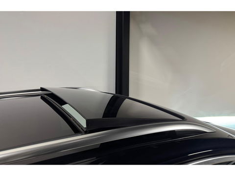 Volkswagen T-Roc 1.5 TSI Sport Business R-line PANO KEYLESS