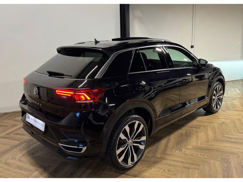 Volkswagen T-Roc 1.5 TSI Sport Business R-line PANO KEYLESS