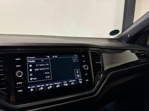 Volkswagen T-Roc 1.5 TSI Sport Business R-line PANO KEYLESS