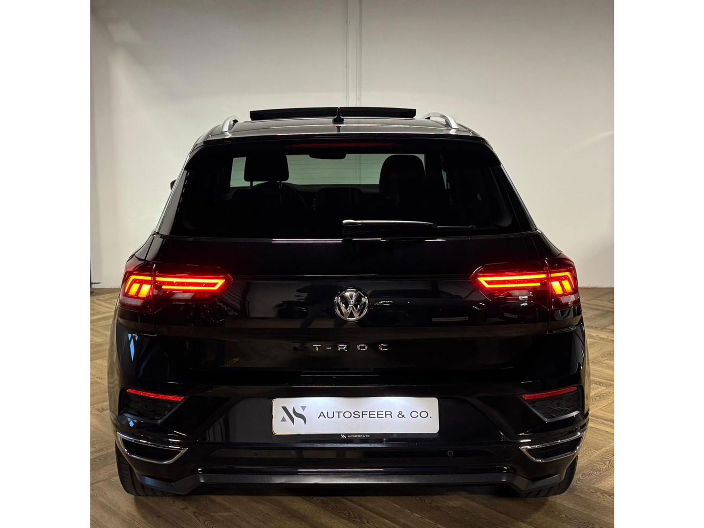 Volkswagen T-Roc 1.5 TSI Sport Business R-line PANO KEYLESS