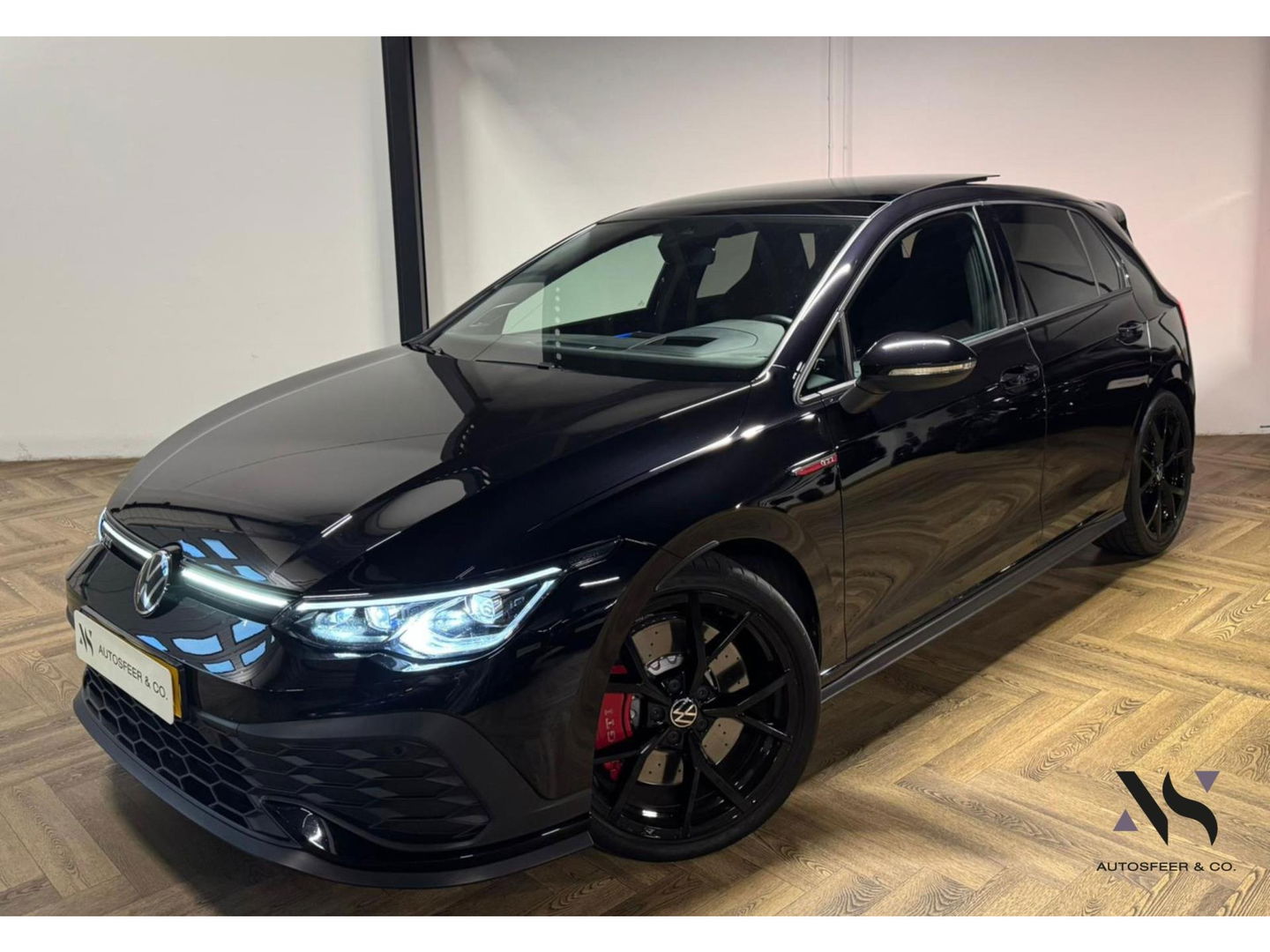 Volkswagen Golf 2.0 TSI GTI CLUBSPORT PANO HUD KEYLESS
