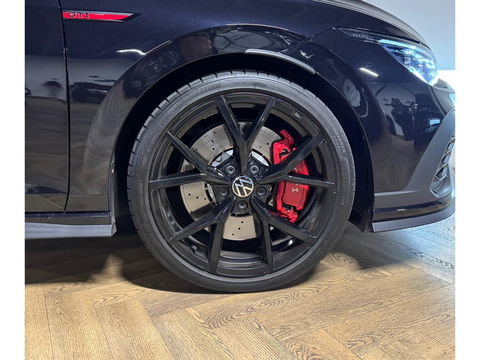 Volkswagen Golf 2.0 TSI GTI CLUBSPORT PANO HUD KEYLESS