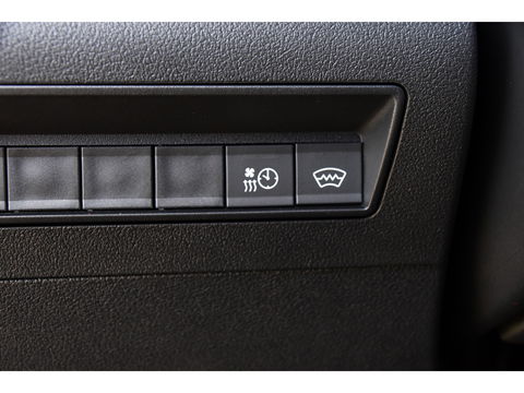 Peugeot e-Partner 136 L1 50 kWh Black Edition Camera, Cruise, Carplay, Stoelverwarming, 136pk, Multimedia, BOM VOL!