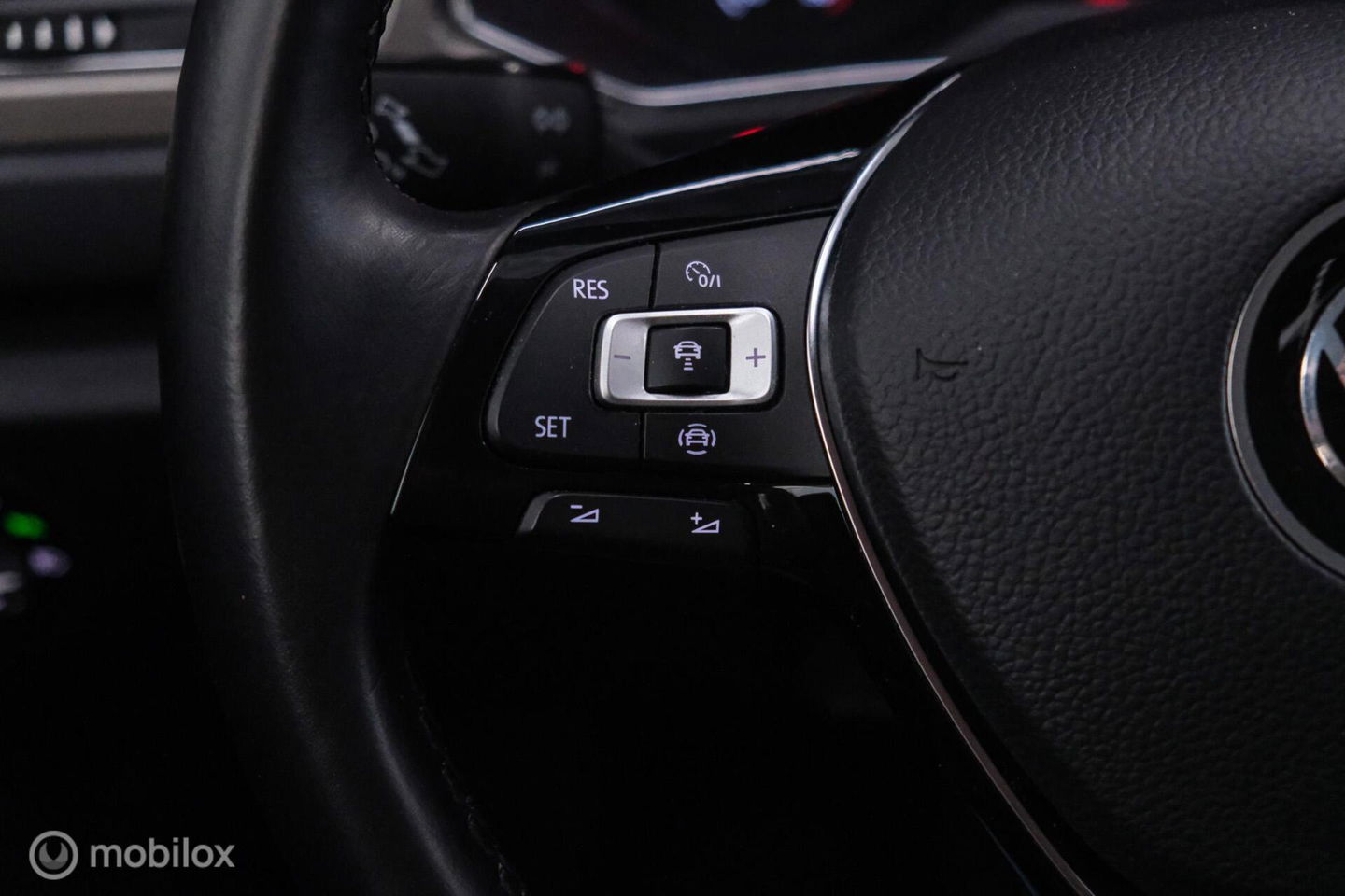 Volkswagen T-Roc 1.5 TSI Style Business | Adaptive | CarPlay | PDC | NAP NL auto | Btw auto | rijklaarprijs |