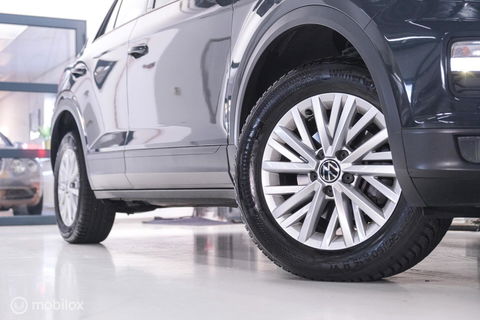 Volkswagen T-Roc 1.5 TSI Style Business | Adaptive | CarPlay | PDC | NAP NL auto | Btw auto | rijklaarprijs |