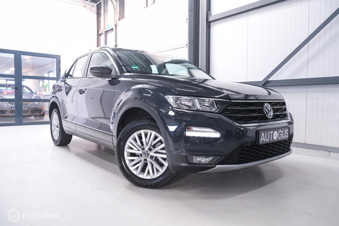 Volkswagen T-Roc 1.5 TSI Style Business | Adaptive | CarPlay | PDC | NAP NL auto | Btw auto | rijklaarprijs |
